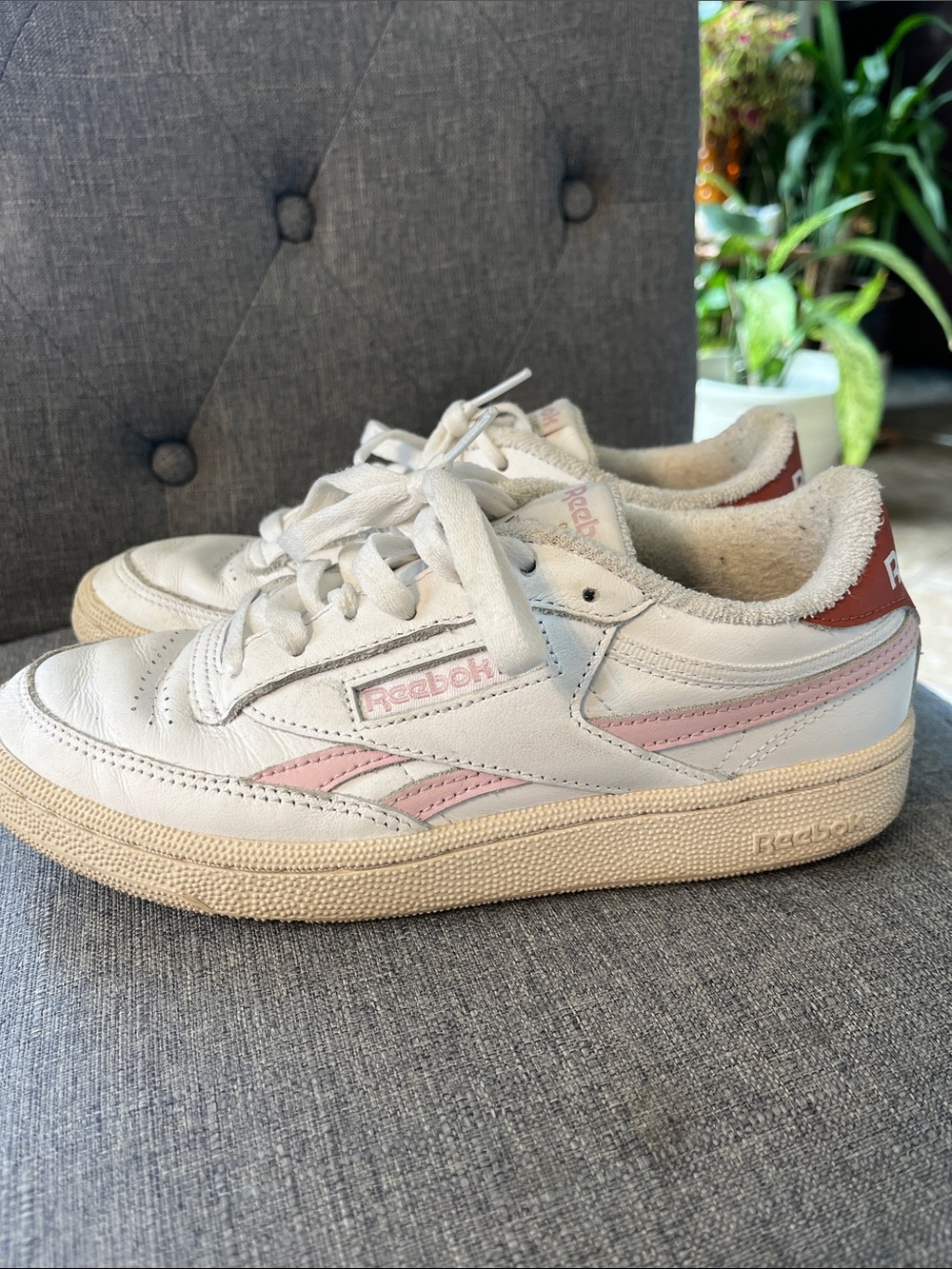 Reebok Kids White & Pink Low-Top Sneakers